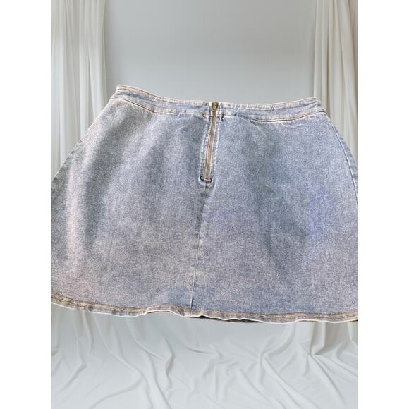 Savanna Jane Embroidered Denim Skirt Floral Boho Western Style Size Large - Picture 4 of 6